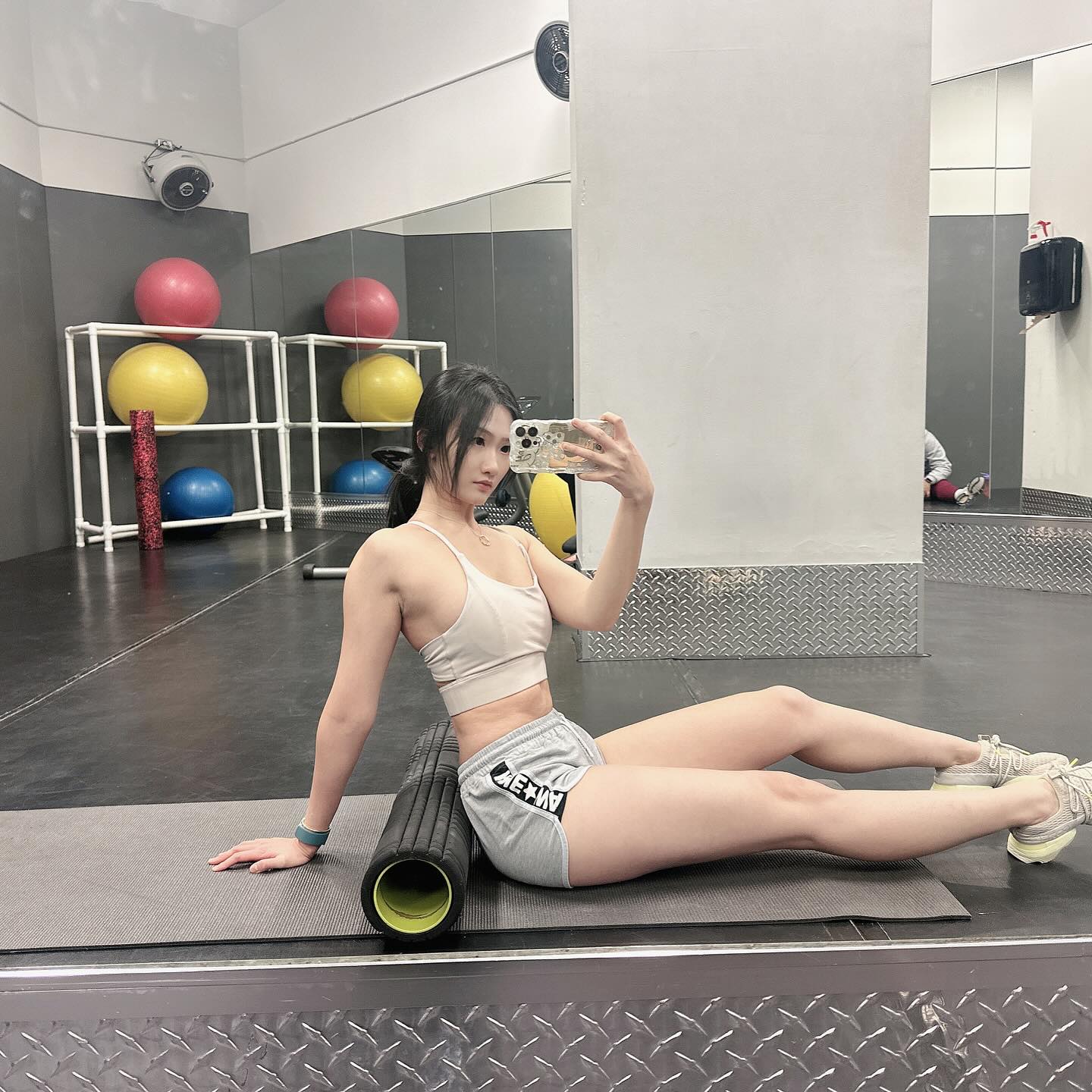 Iris training in a gym studio